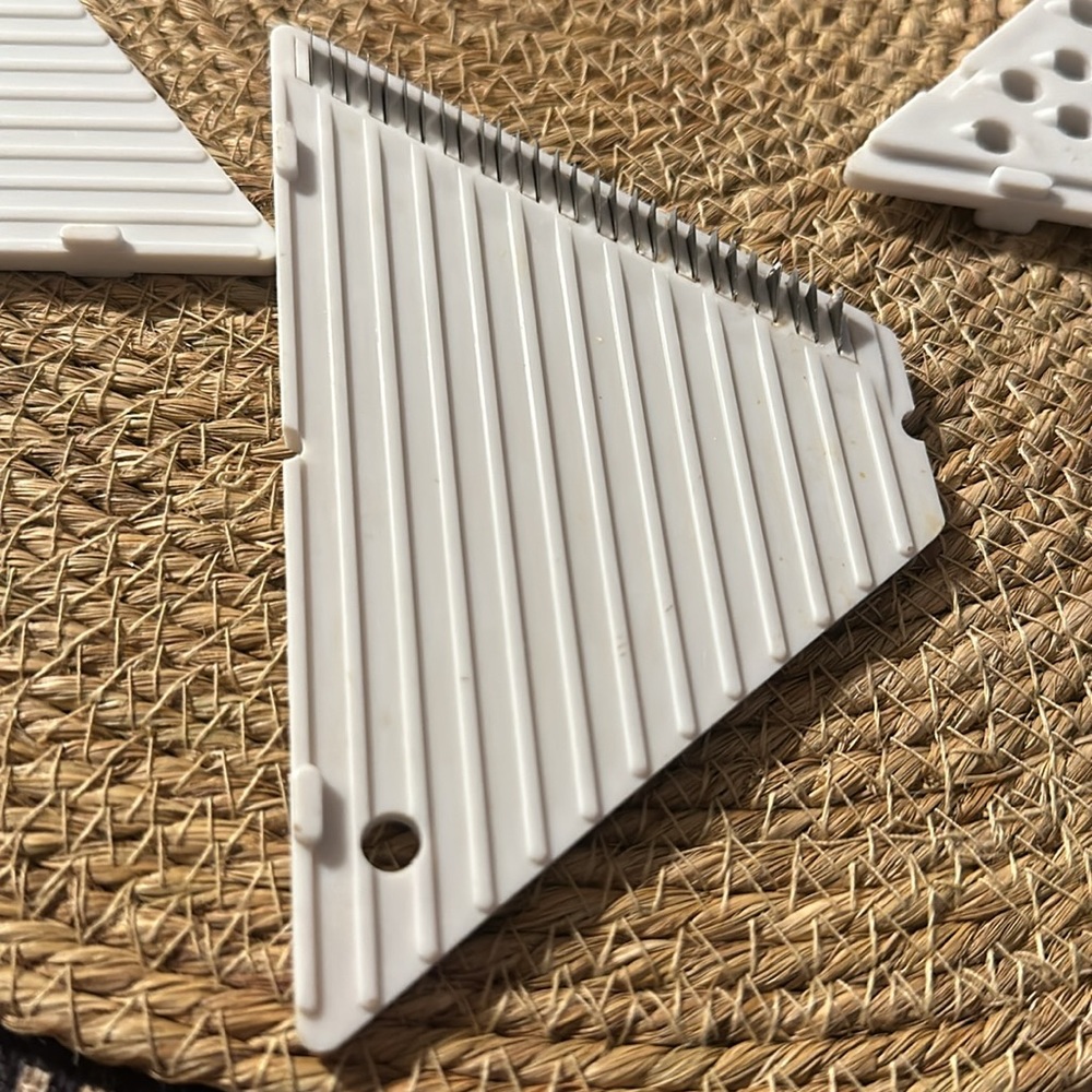 Mandoline Slicer or Shredder - Picture 4 of 8